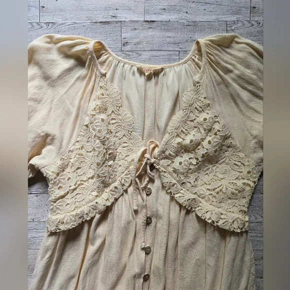 Listicle White Lace-Trimmed Mini Dress - Picture 4 of 7